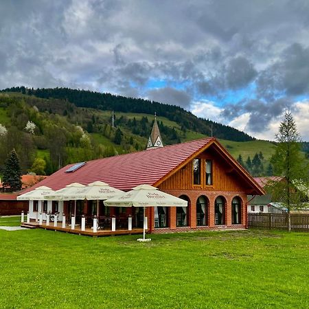 Biotour Camping & Restaurant Ghimeş-Făget Εξωτερικό φωτογραφία