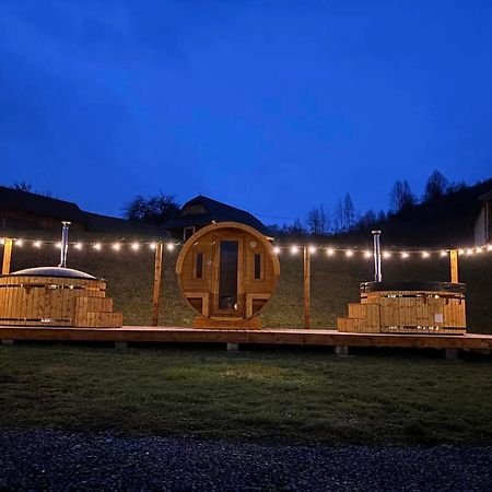 Biotour Camping & Restaurant Ghimeş-Făget Εξωτερικό φωτογραφία