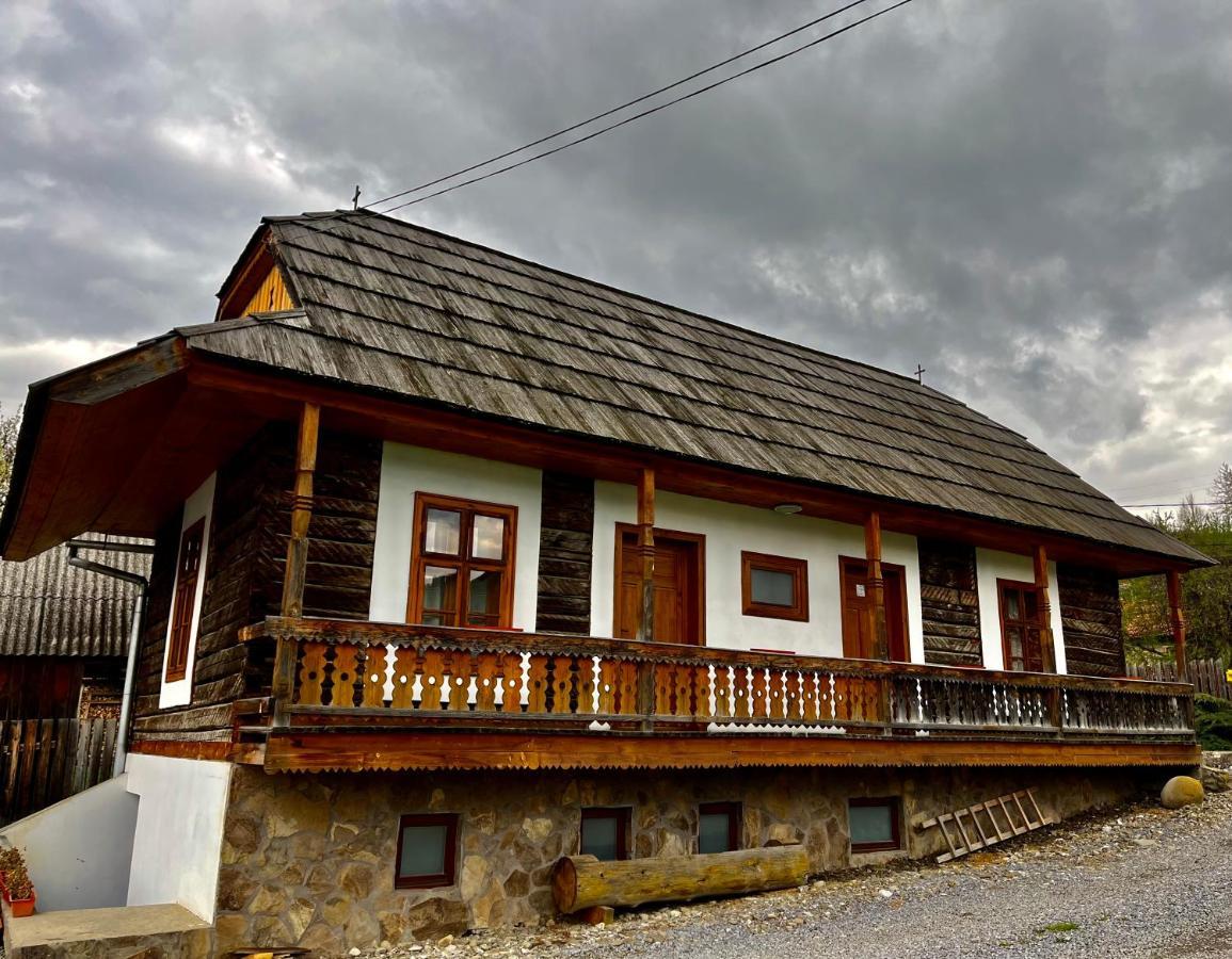 Biotour Camping & Restaurant Ghimeş-Făget Εξωτερικό φωτογραφία