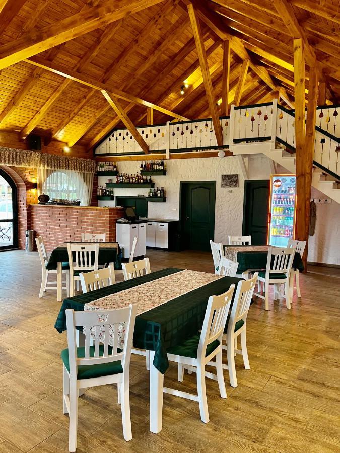 Biotour Camping & Restaurant Ghimeş-Făget Εξωτερικό φωτογραφία