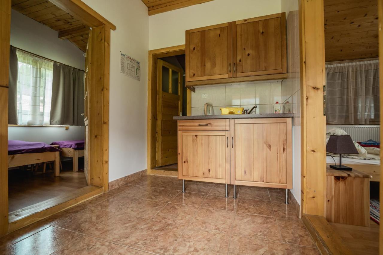 Biotour Camping & Restaurant Ghimeş-Făget Εξωτερικό φωτογραφία