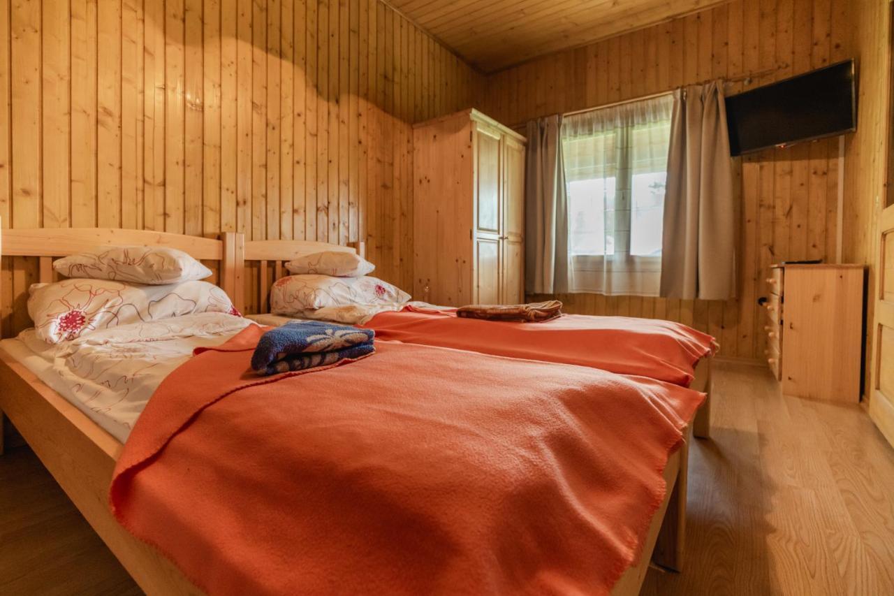 Biotour Camping & Restaurant Ghimeş-Făget Εξωτερικό φωτογραφία