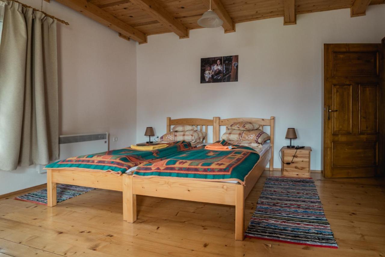 Biotour Camping & Restaurant Ghimeş-Făget Εξωτερικό φωτογραφία