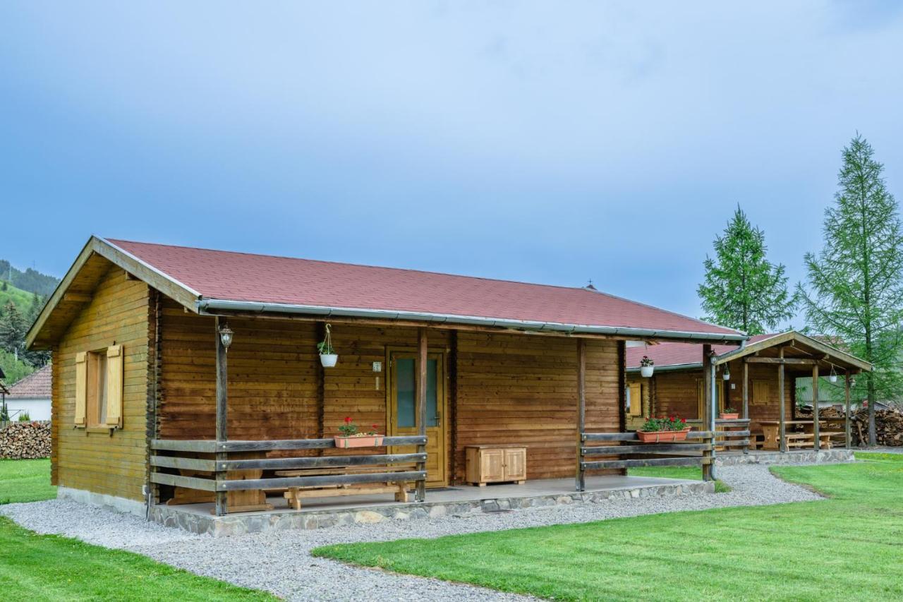 Biotour Camping & Restaurant Ghimeş-Făget Εξωτερικό φωτογραφία