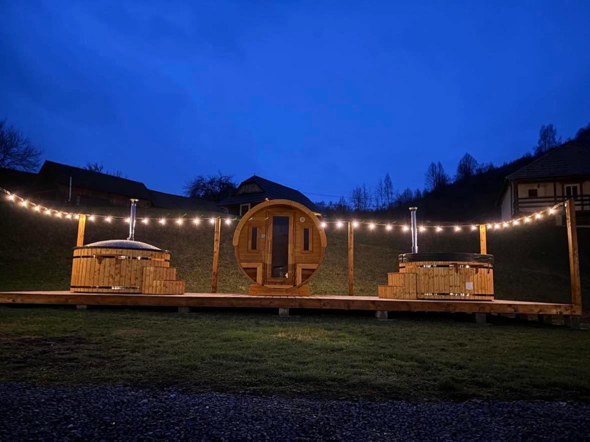 Biotour Camping & Restaurant Ghimeş-Făget Εξωτερικό φωτογραφία